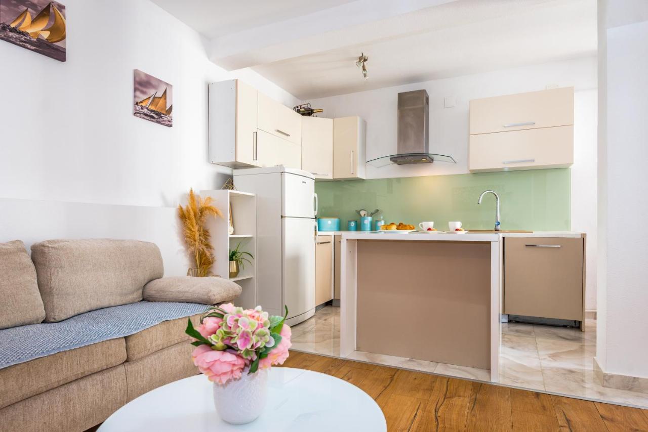 Ferienwohnung Nautica Free Parking Šibenik Exterior foto